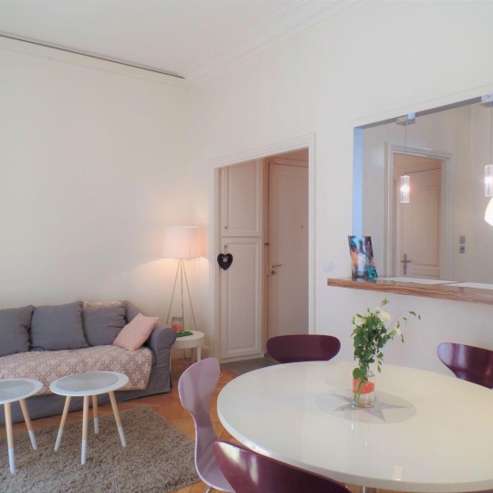  Annonces OULLINS : Appartement | LYON (69002) | 45 m2 | 1 300 € 