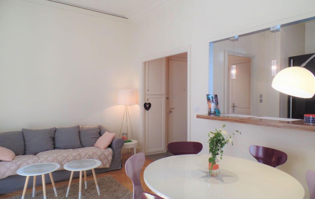 Annonces OULLINS : Appartement | LYON (69002) | 45 m2 | 1 300 € 