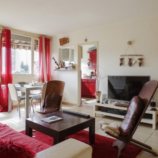  Annonces OULLINS : Apartment | BRON (69500) | 61 m2 | 135 000 € 