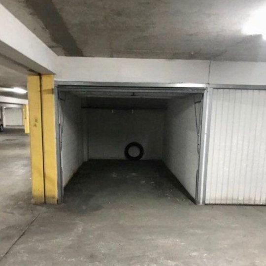  Annonces OULLINS : Garage / Parking | VILLEURBANNE (69100) | 13 m2 | 21 000 € 