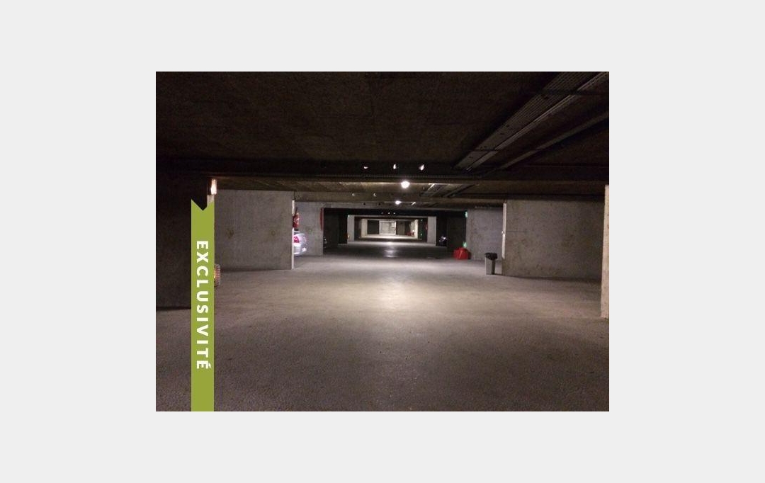 Annonces OULLINS : Garage / Parking | VILLEURBANNE (69100) | 0 m2 | 15 555 € 
